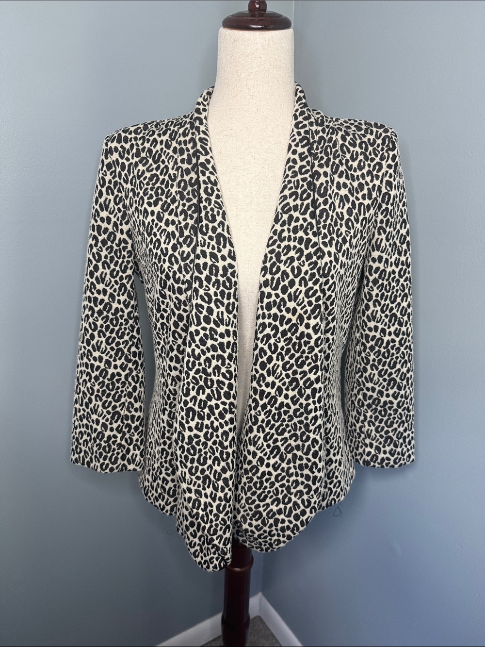 Notations Women’s Beige/Black Leopard Open-Front Blazer Sz S